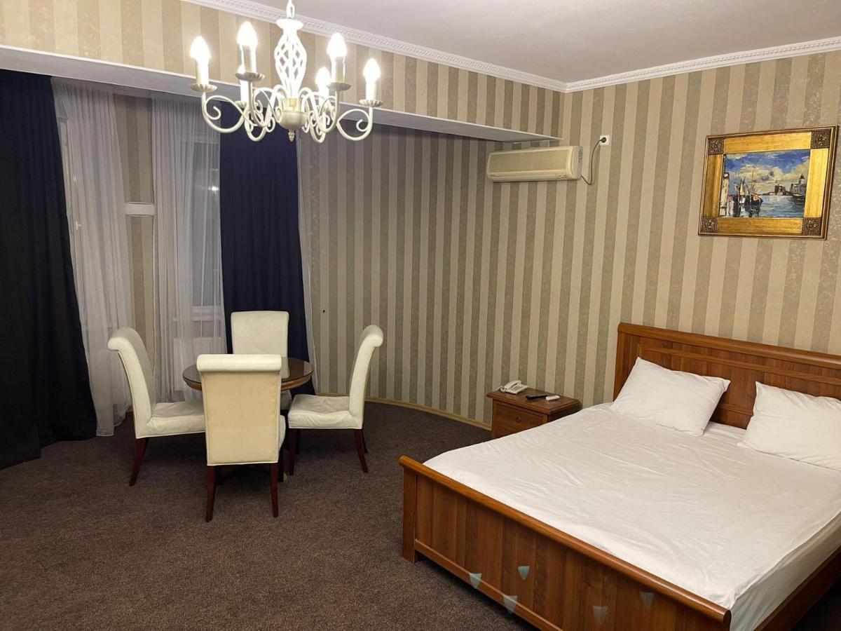 Mini Chisinau Hotel Екстер'єр фото
