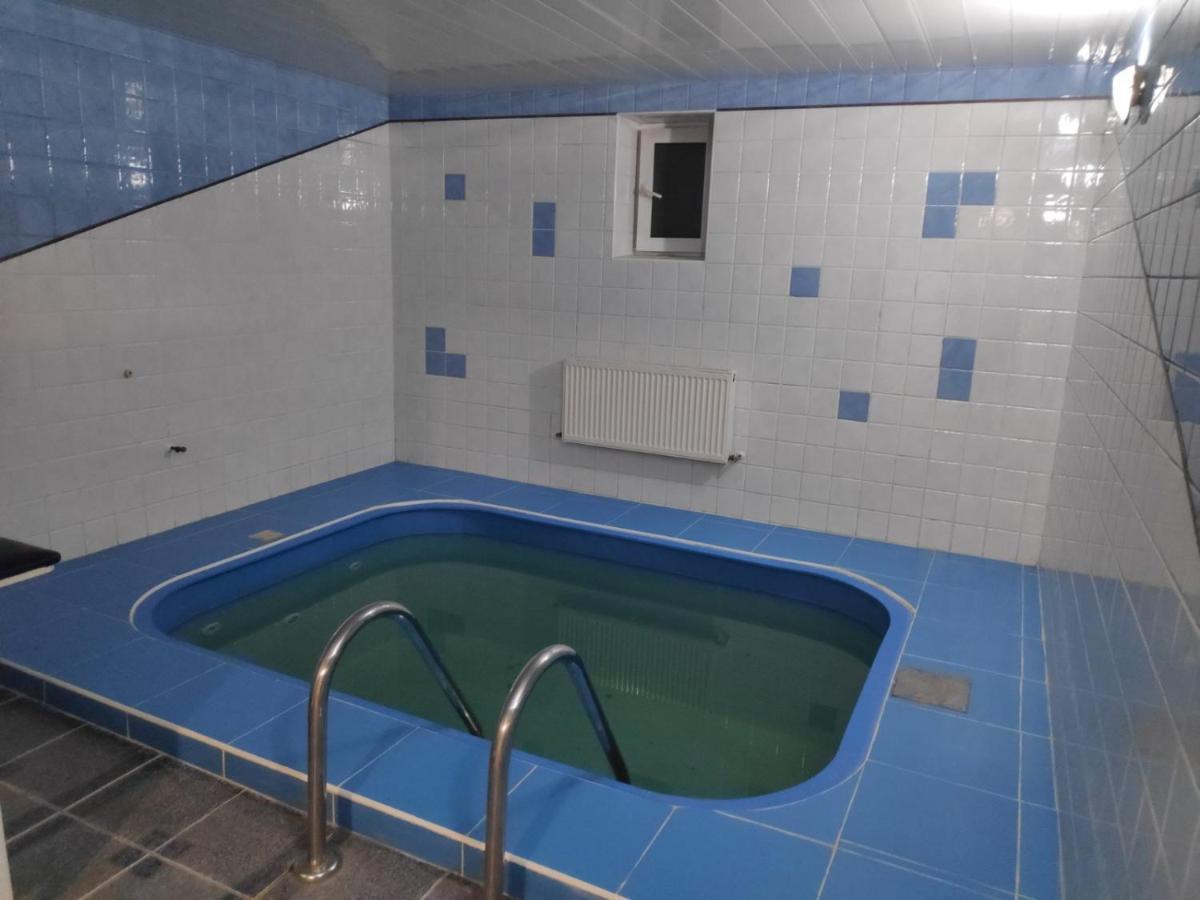 Mini Chisinau Hotel Екстер'єр фото