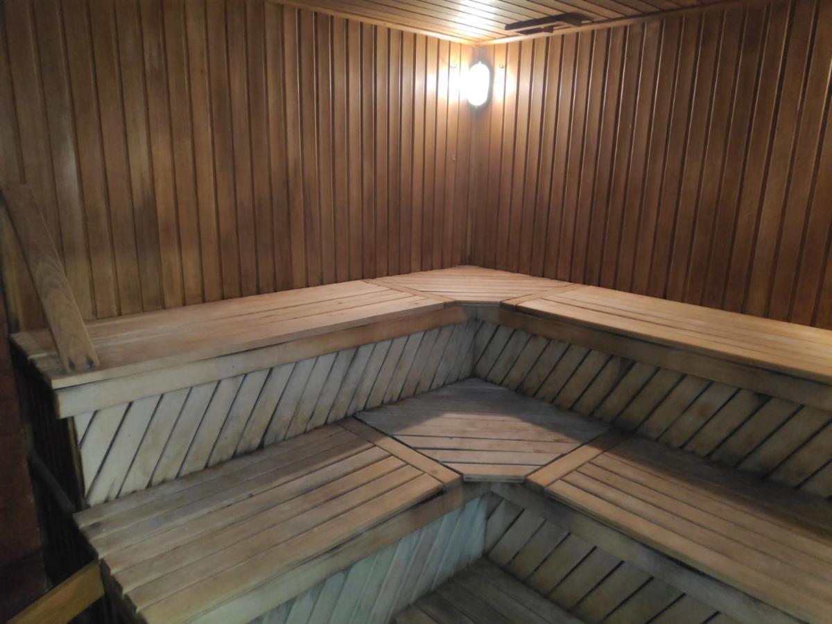 Mini Chisinau Hotel Екстер'єр фото