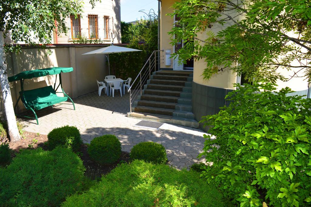 Mini Chisinau Hotel Екстер'єр фото