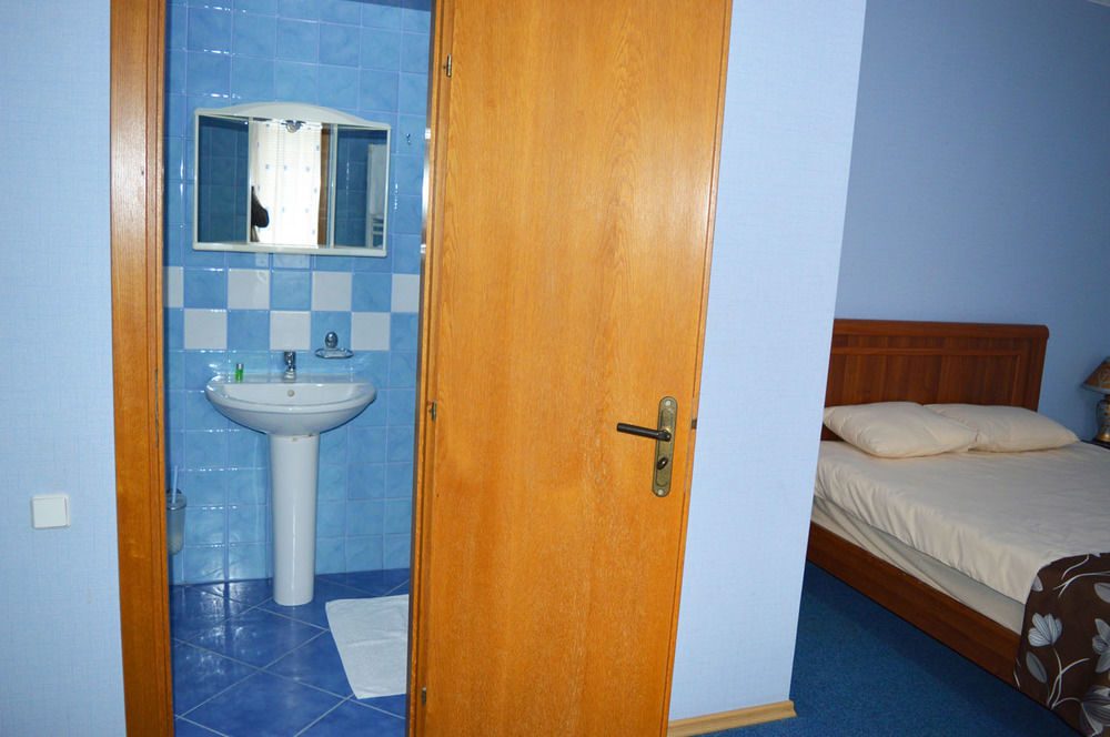 Mini Chisinau Hotel Екстер'єр фото